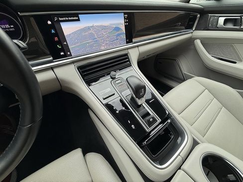 Certified 2022 Porsche Panamera 4 image 16
