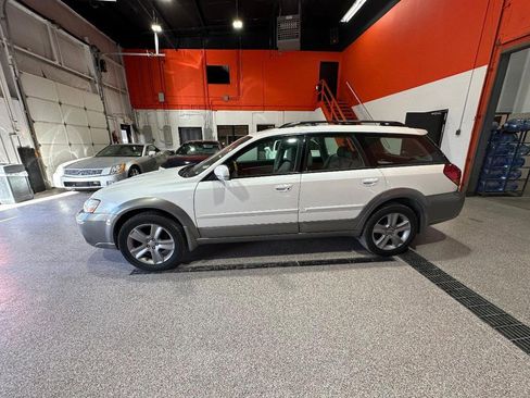 Used 2005 Subaru Outback 3.0R L.L. Bean image 4