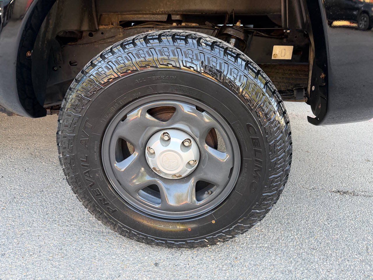Used 2015 Toyota Tacoma PreRunner w/ SR5 Package RWD image 11