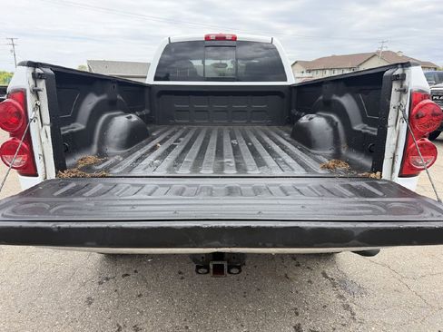 Used 2008 Dodge Ram 2500 Truck SLT w/ Popular Equipment Group AWD/4WD image 8