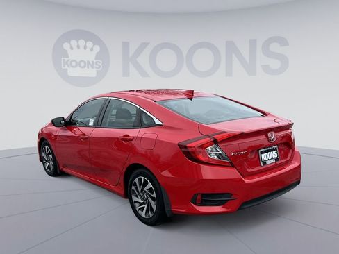 Used 2018 Honda Civic EX image 4
