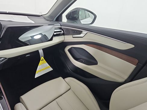 New 2026 Audi A6 Premium Plus image 38