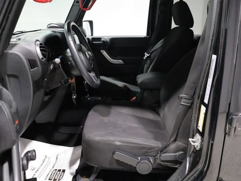 Used 2015 Jeep Wrangler Unlimited Sport AWD/4WD image 9