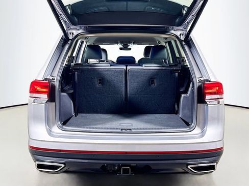 Used 2025 Volkswagen Atlas SE image 23