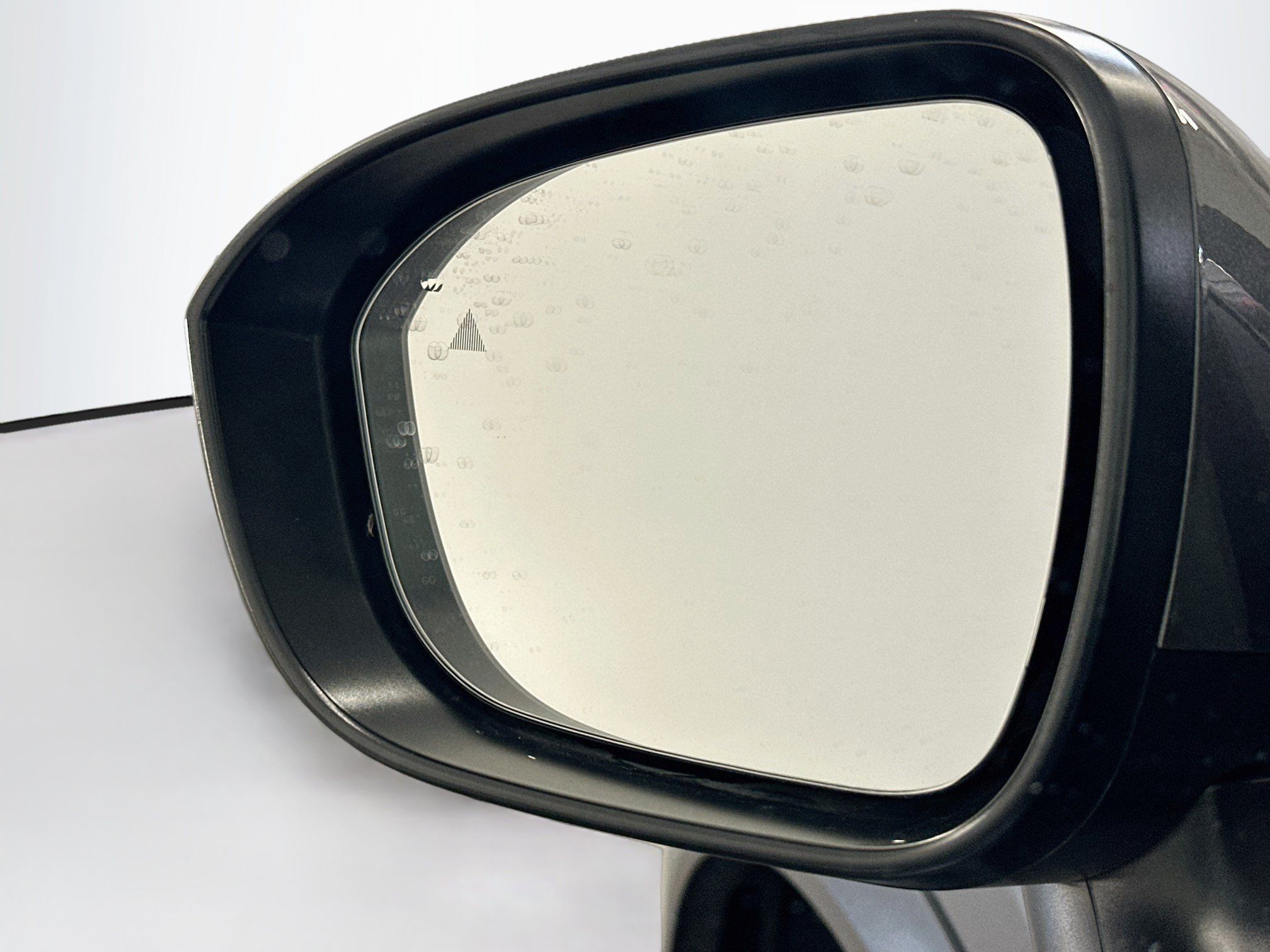 Used 2025 Nissan Rogue SV AWD/4WD image 16