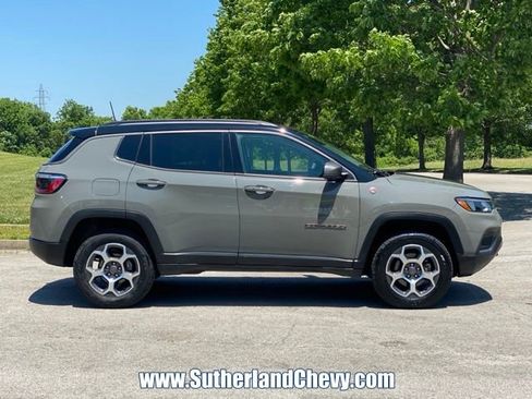 Used 2022 Jeep Compass Trailhawk AWD/4WD image 8