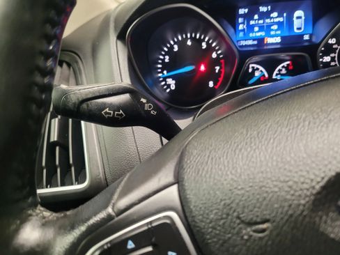 Used 2018 Ford Focus SE image 28