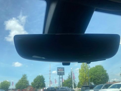 Certified 2023 Chevrolet Traverse LT w/ Rear Camera Mirror Package FWD image 35