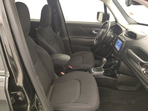 Used 2020 Jeep Renegade Altitude FWD image 21