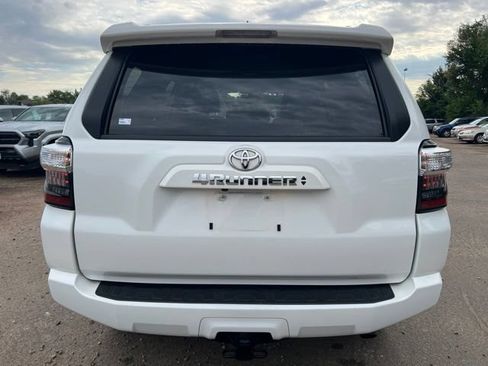 Used 2023 Toyota 4Runner SR5 Premium w/ SR5 Premium Package AWD/4WD image 5