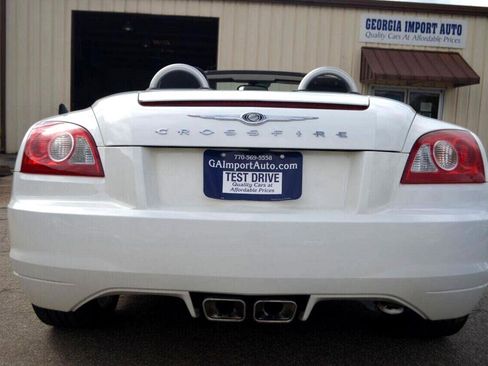 Used 2005 Chrysler Crossfire Limited image 7