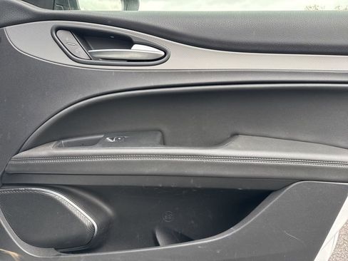 Used 2022 Alfa Romeo Stelvio Veloce image 62