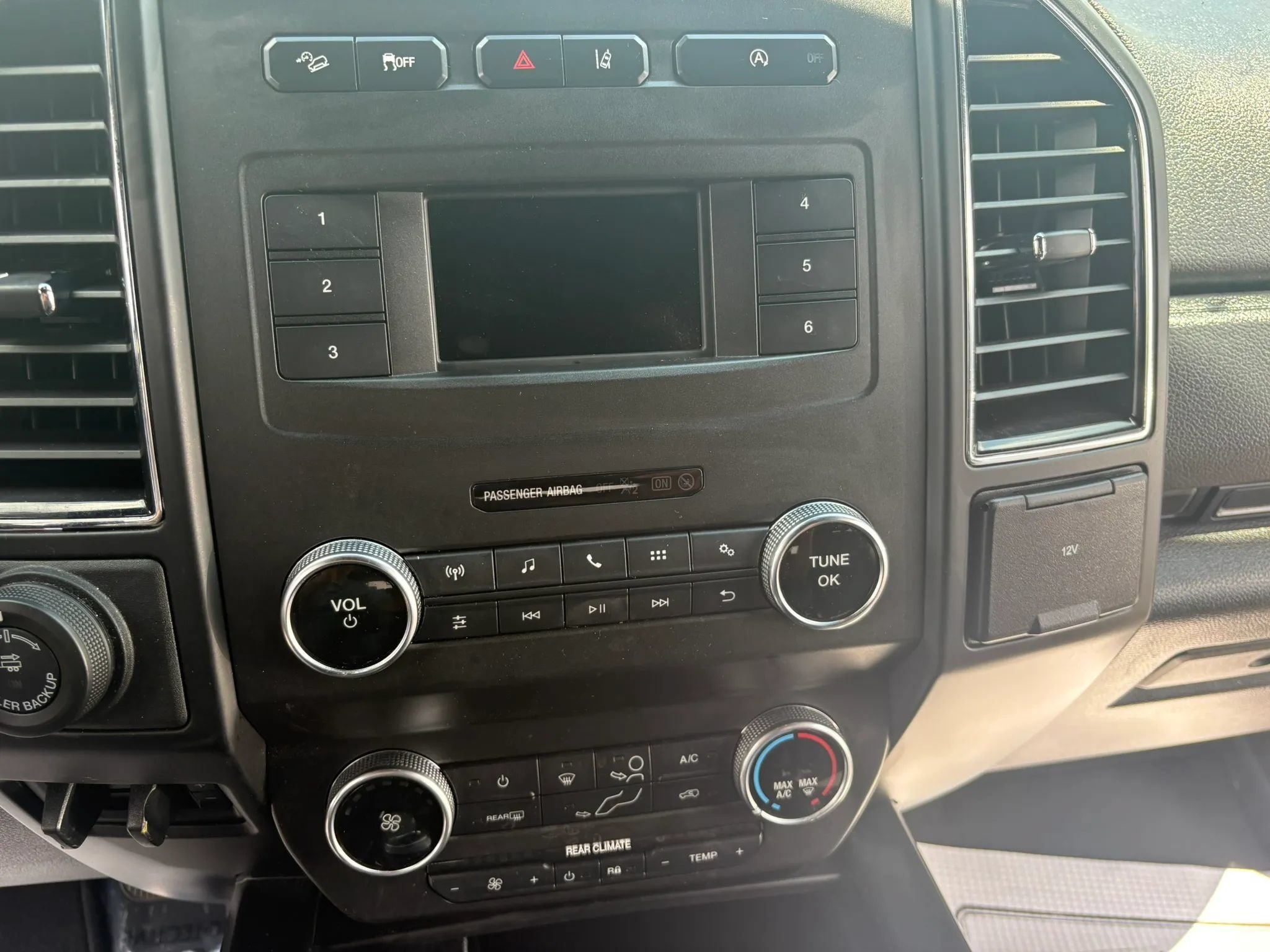 Used 2020 Ford Expedition XL AWD/4WD image 29