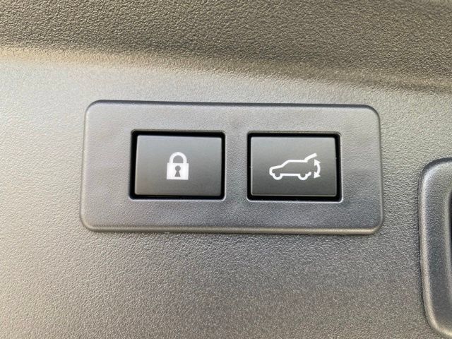 Certified 2026 Subaru Outback Touring AWD/4WD image 8