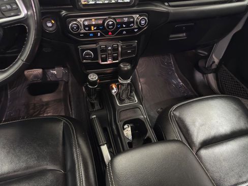 Used 2023 Jeep Wrangler Sahara w/ Cold Weather Group image 25