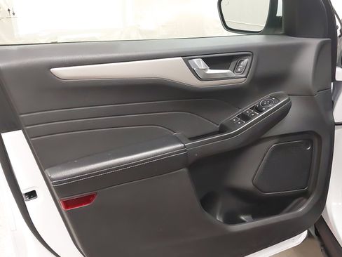 Used 2022 Ford Escape SEL image 24