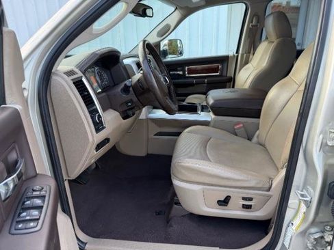 Used 2010 Dodge Ram 3500 Truck Laramie w/ Chrome Accents Group image 16