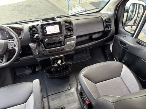 Used 2025 RAM ProMaster 2500 w/ Convenience Group FWD image 27