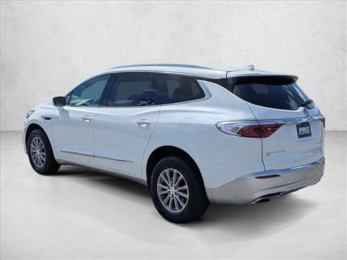 Used 2022 Buick Enclave Premium AWD/4WD image 7
