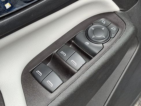 Used 2022 Chevrolet Equinox LT FWD image 14