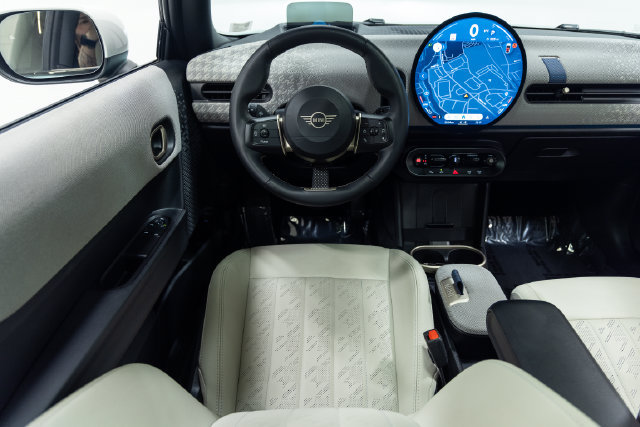 Used 2026 MINI Cooper S FWD image 3
