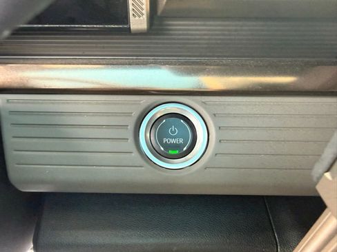 Used 2025 GMC Hummer EV 3X image 45