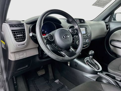 Used 2019 Kia Soul FWD image 9