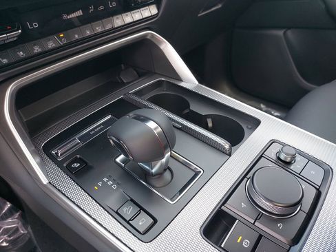 New 2025 MAZDA CX-90 Plug-In Hybrid w/ Premium Plus AWD/4WD image 26
