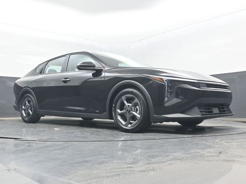 Used 2025 Kia K4 FWD image 24