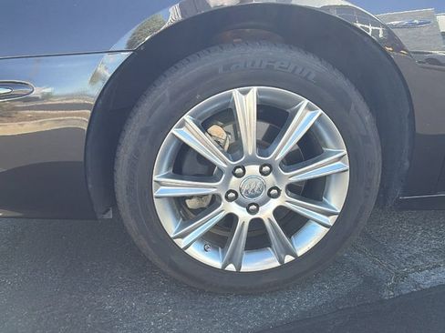 Used 2008 Buick LaCrosse Super FWD image 10