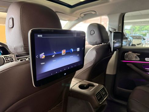 Used 2020 Mercedes-Benz GLS 450 4MATIC image 12