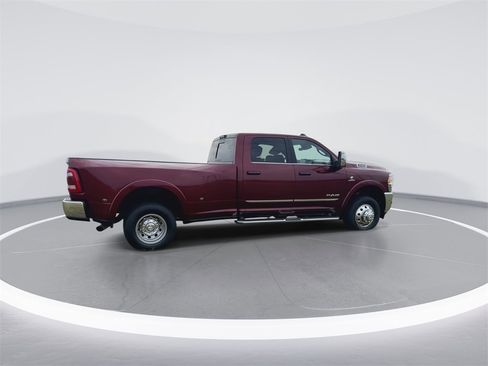 Used 2024 RAM 3500 Limited image 8