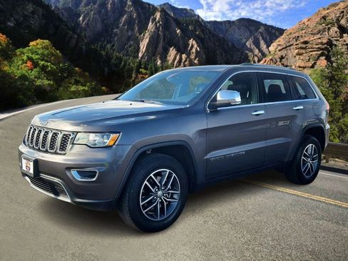 Used 2017 Jeep Grand Cherokee Limited image 5