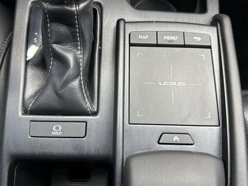 Used 2019 Lexus ES 350 Ultra Luxury image 32