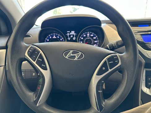 Used 2012 Hyundai Elantra GLS w/ Preferred Pkg 3 image 39