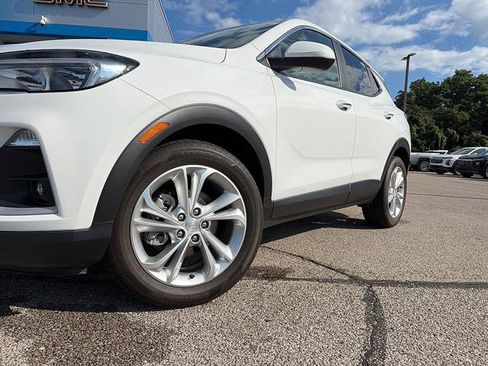 Used 2023 Buick Encore GX Preferred w/ Cold Weather Comfort Package FWD image 2
