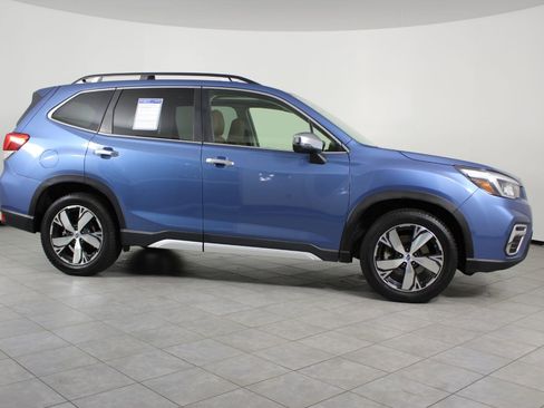 Used 2019 Subaru Forester Touring w/ Popular Package #3 image 8