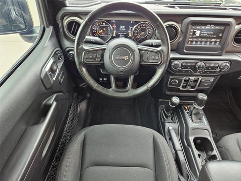 Used 2020 Jeep Gladiator Sport w/ Quick Order Package 24S AWD/4WD image 13