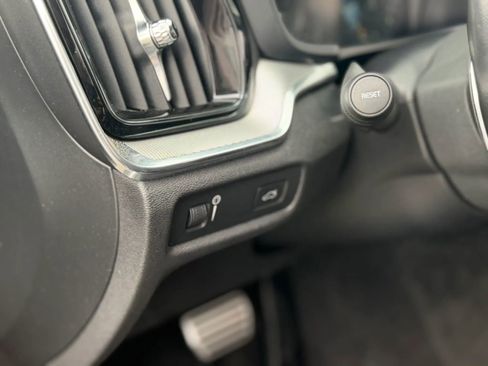 Used 2019 Volvo S60 T5 R-Design FWD image 31