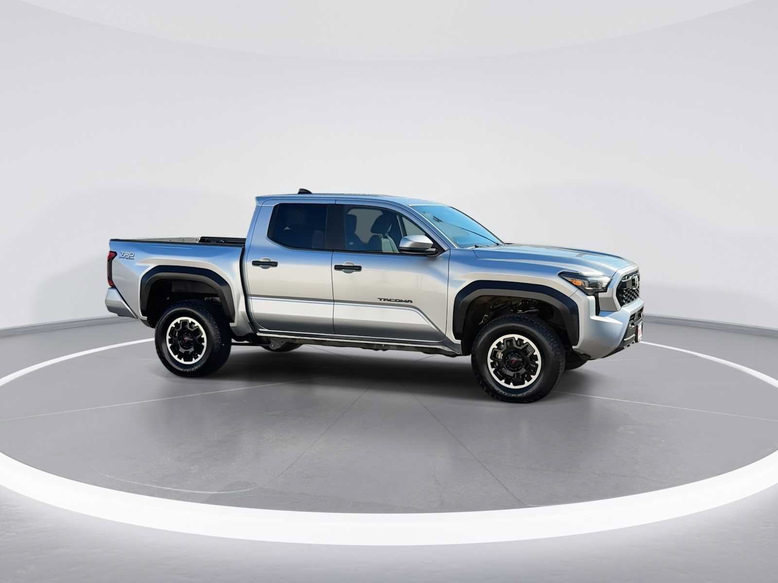 Used 2024 Toyota Tacoma TRD Off-Road AWD/4WD image 9