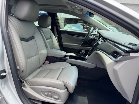 Used 2014 Cadillac XTS Luxury w/ Driver Awareness Package FWD image 19