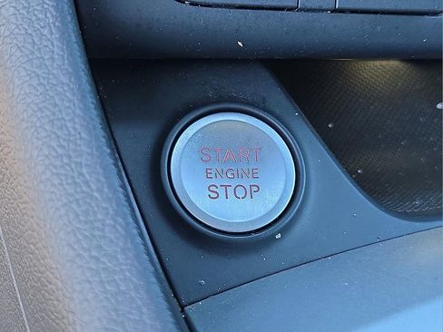 Used 2017 Audi Q3 2.0T Premium image 25