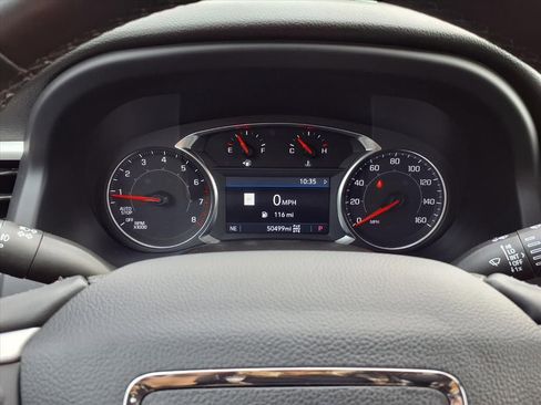 Used 2023 GMC Acadia SLT image 18