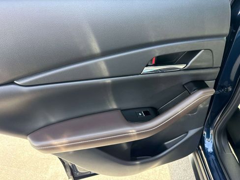 Used 2021 MAZDA CX-30 2.5 Turbo w/ Premium Package image 11