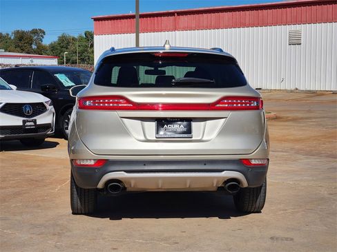 Used 2017 Lincoln MKC Reserve image 7