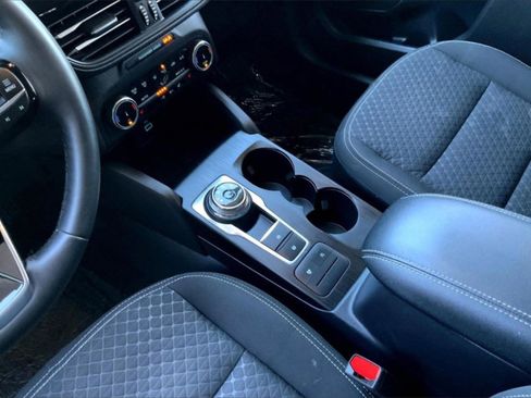 Used 2023 Ford Escape Active image 24