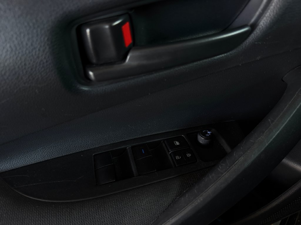 Used 2022 Toyota Corolla LE FWD image 25