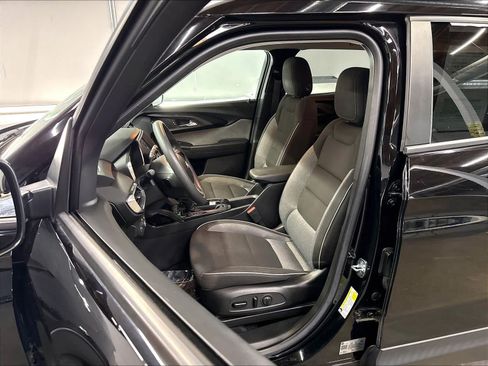 Used 2023 Chevrolet TrailBlazer LT FWD image 26