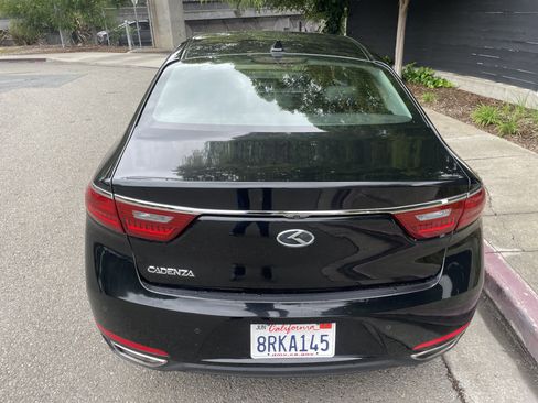 Used 2019 Kia Cadenza Premium image 15