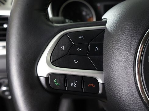 Used 2018 Jeep Compass Latitude w/ Cold Weather Group image 36